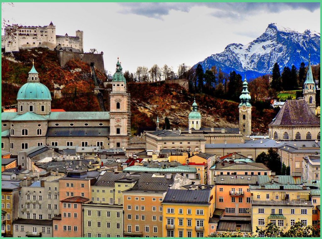 Hello world by Discover Europe - Ourboox.com
