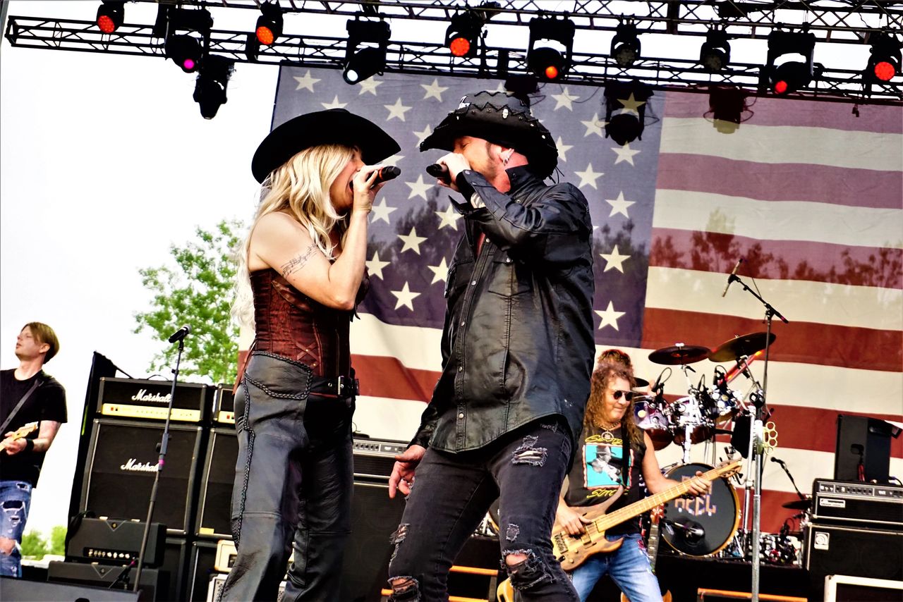 LONG LIVE COUNTRY MUSIC