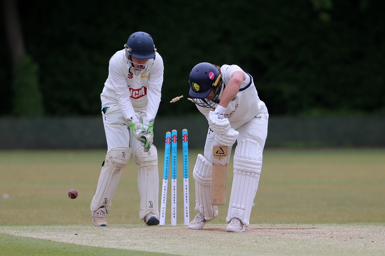 Hartlepool's Wilf la Fontaine Jackson's defences are breached during Saturday's loss to Stokesley [pic: Mark Fletcher | MI News and Sport]