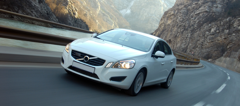Características-y-funcionamiento-de-los-coches-híbridos-1