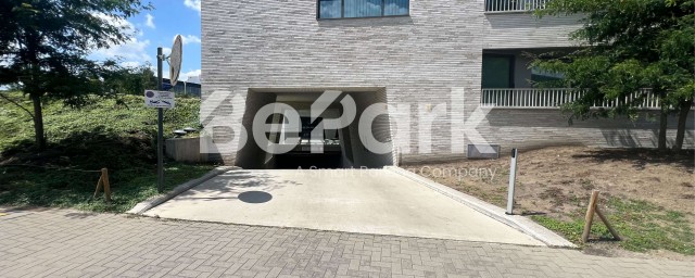 Parking te huur op Karel Oomsstraat 84, Antwerpen