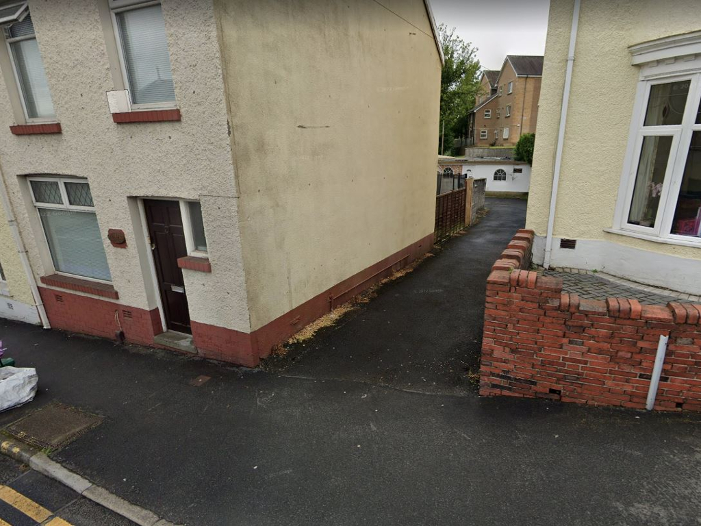 Garage to rent in Cwmbath Road, Morriston, Swansea, SA6 7AH, SP58771