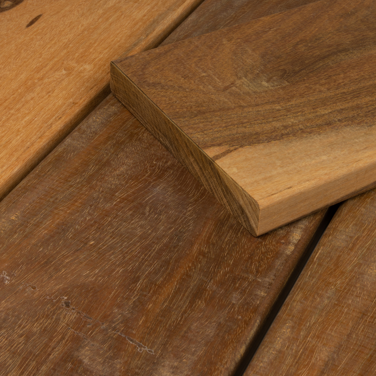 Terrassendiele Ipe massiv Komplettset Glatt 21x145 UK Holz Diele