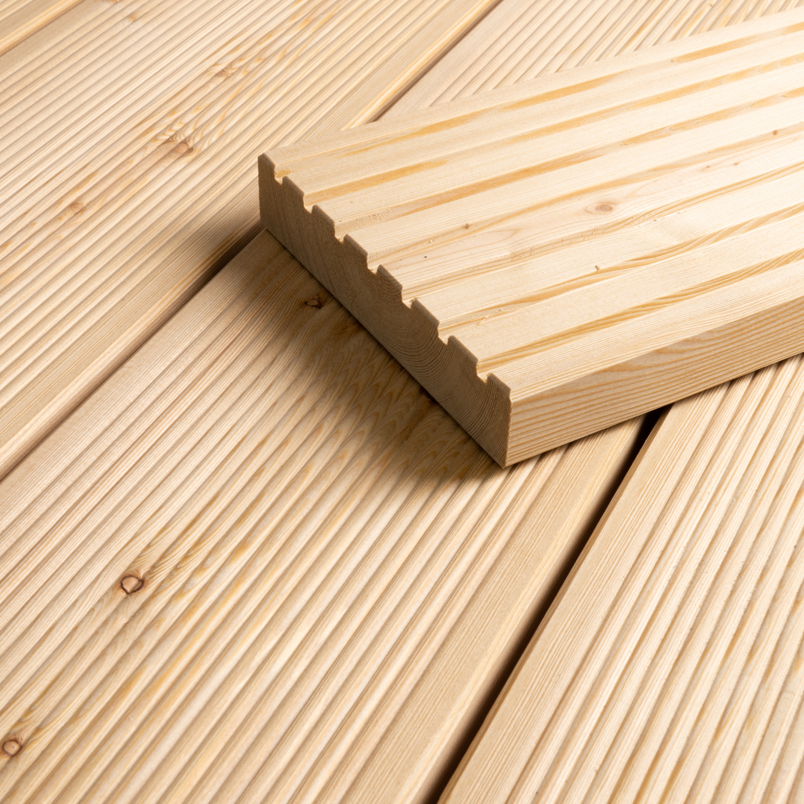 sibirische Lärche Terrassendielen Komplettset mit UK Holz ... sibirische Lärche Terrassendielen Komplettset mit UK Holz ...