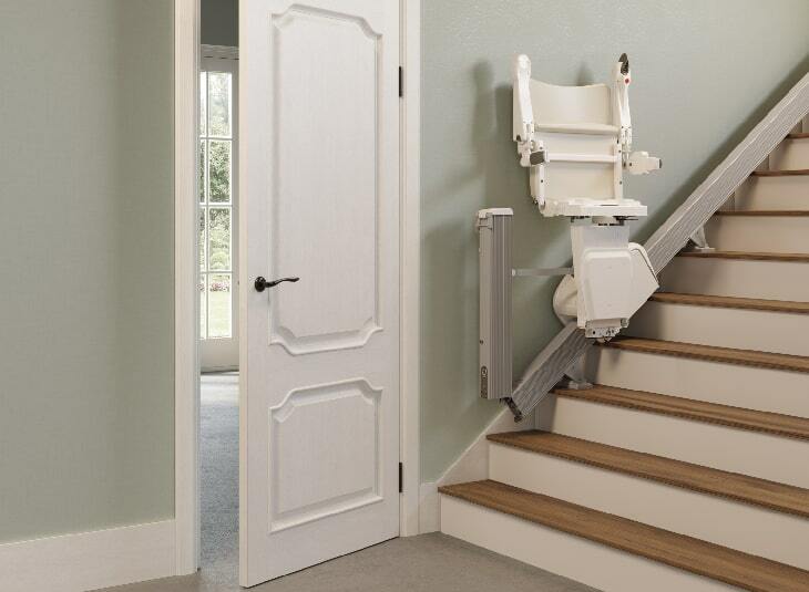 1100 Monte Escalier Droit Rail Relevable En Haut
