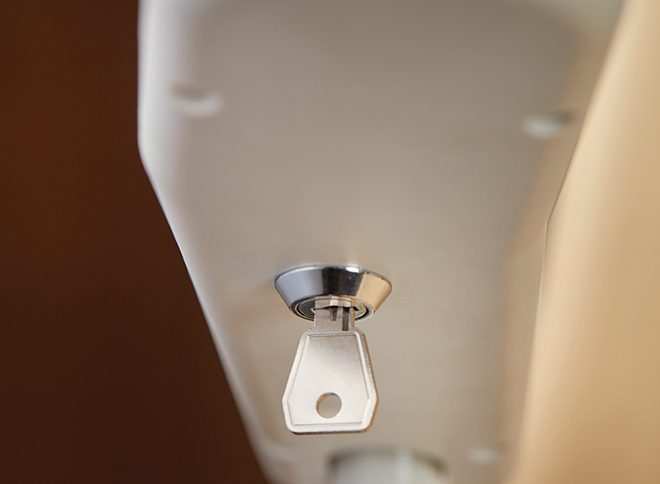 Infinity Traplift Met Bocht Sleutelschakelaar