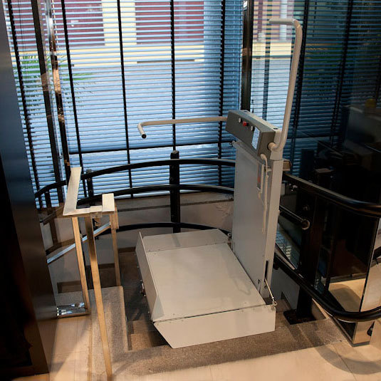 Stairlift Public 2S 12