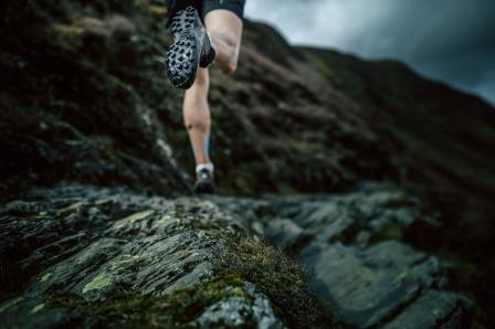 fell running shoes