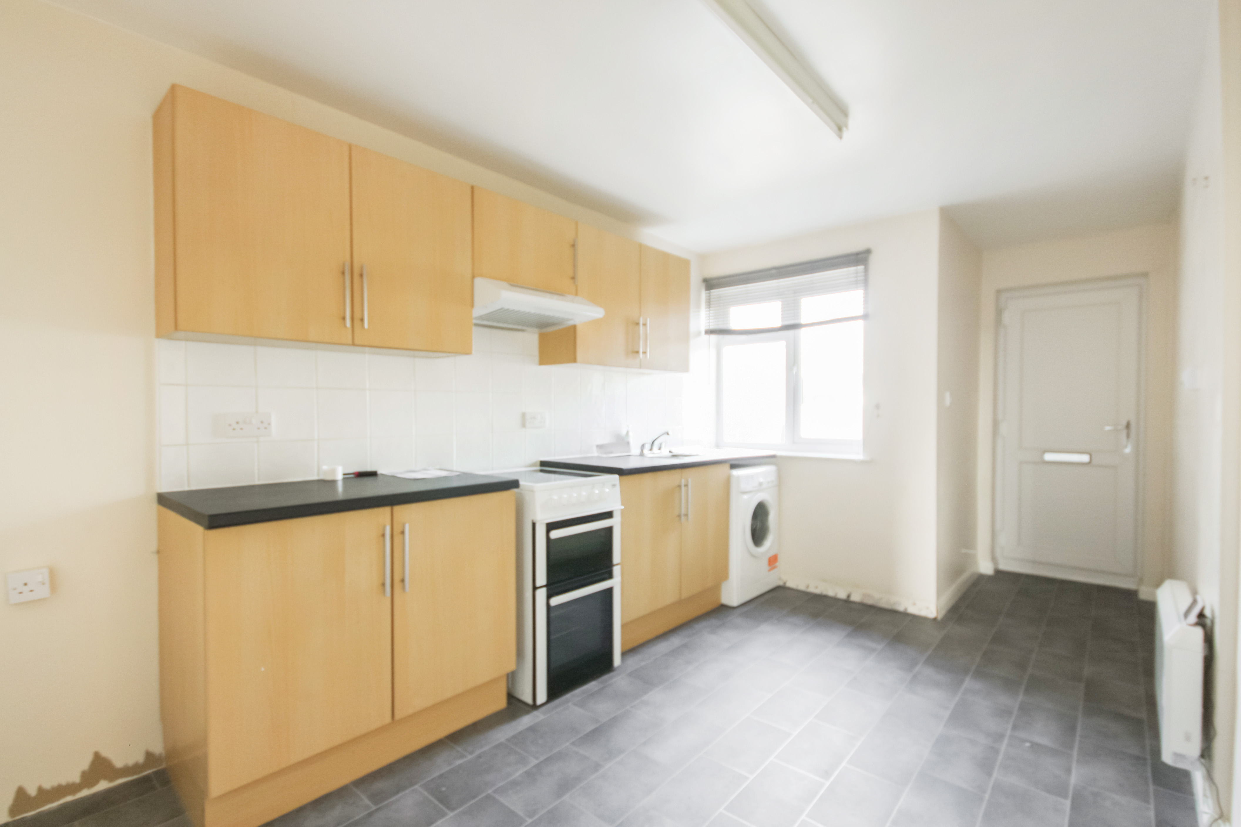 Flat D, 78 Station Road, ClactonOnSea, CO15 1SP Frederick and Co