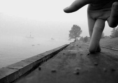 Мне грустно.