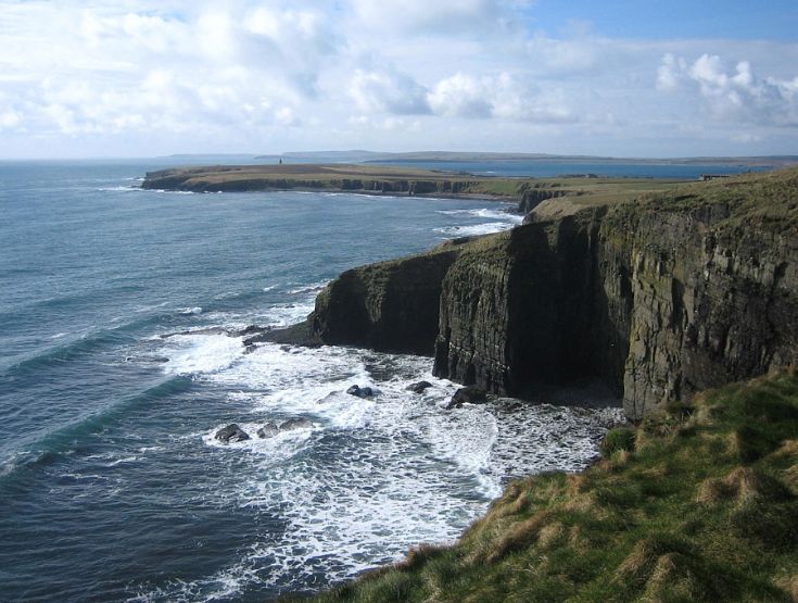 Rose Ness, Holm
