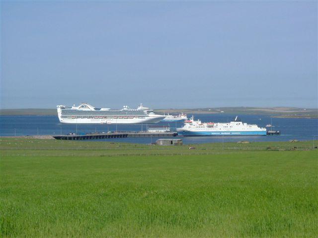Rush hour in Kirkwall Bay