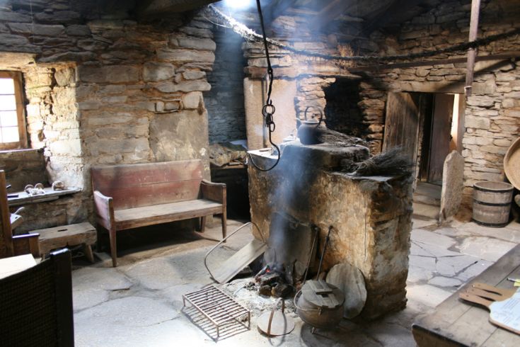 Kirbuster Farm Museum peat fire