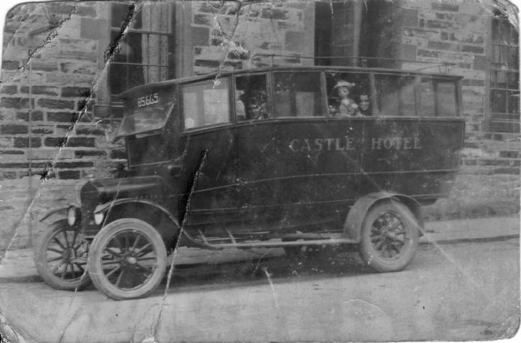 castle hotel bus