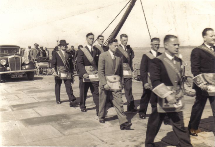 Yet another photo of the masons on Stronsay