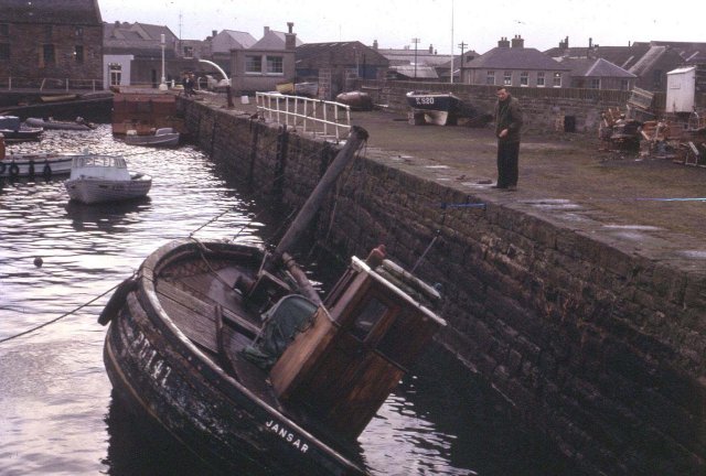 Sunk boat at West Pier