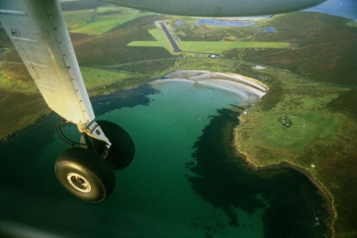 London Airport and the Bay of London, Eday