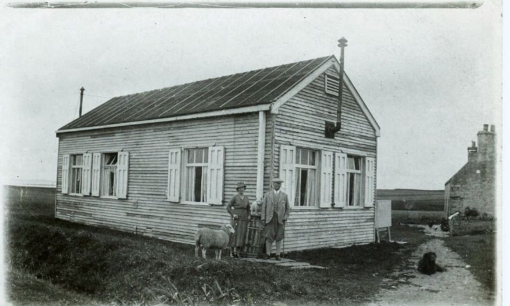 Communication hut