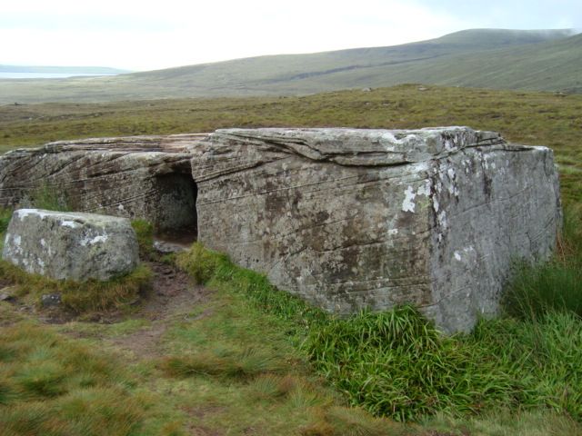 Dwarfie Stane