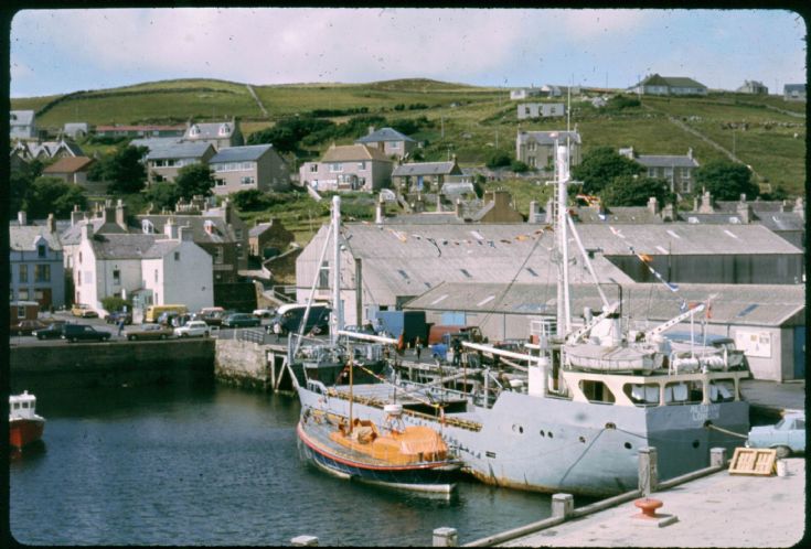 Stromness harbour 2