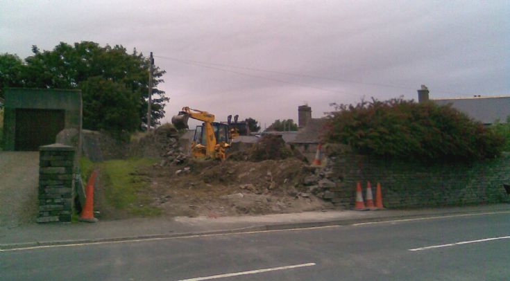 Development beside Neukitineuks