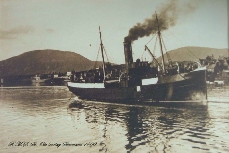 RMS St Ola leaving Stromness