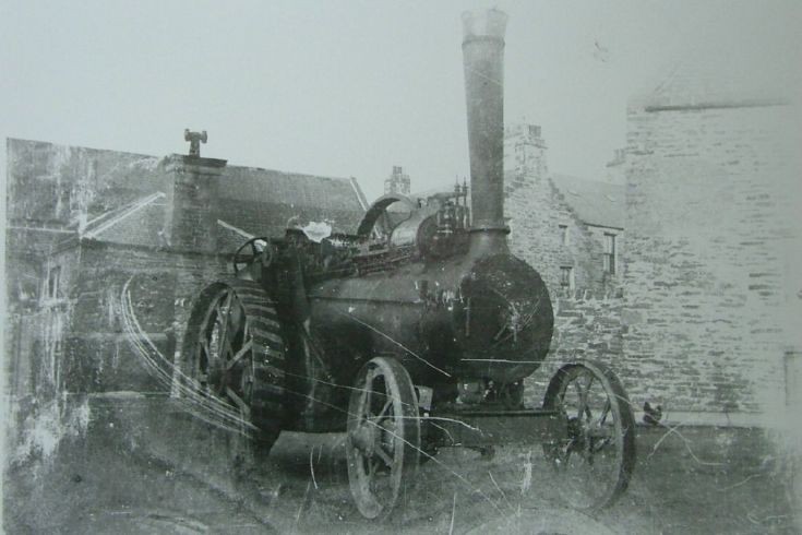 Traction engine at Kiln Corner