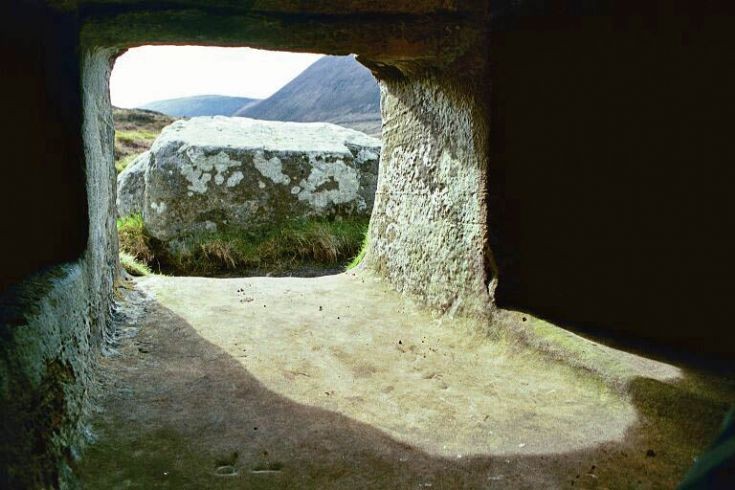 Dwarfie Stane