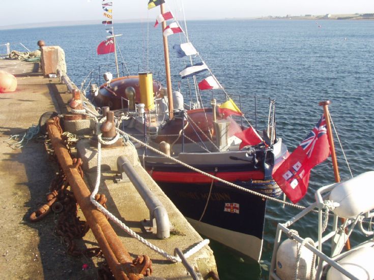 Mystery lifeboat picture