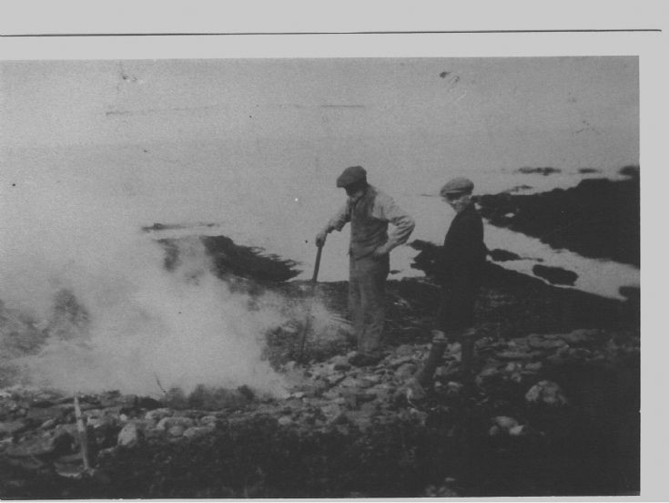 Burning kelp in Auskerry
