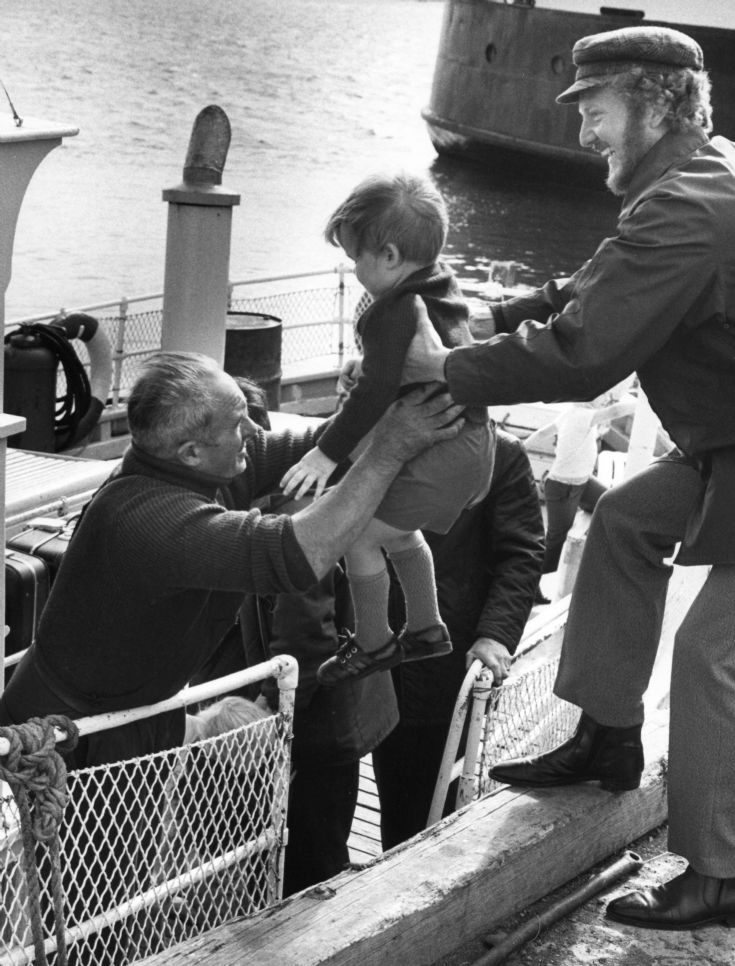 Boarding the Shalder