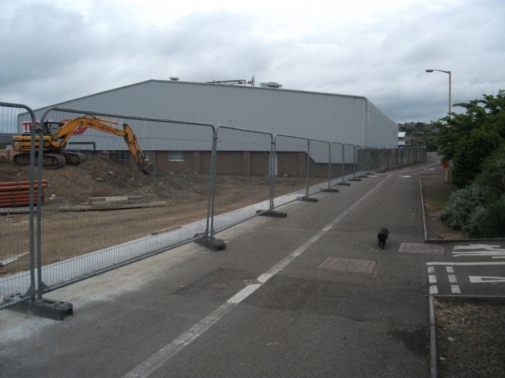 Work on new Tesco store