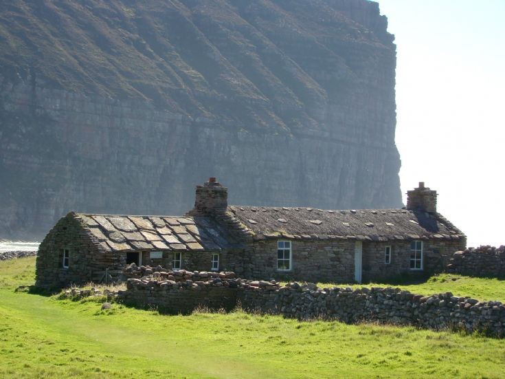 Burnmouth (Rackwick Bothy)