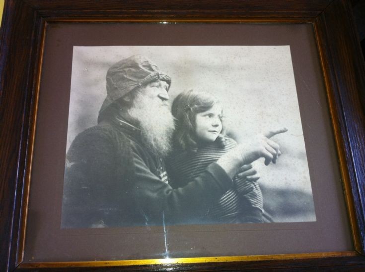 Mystery people in 1920 photo