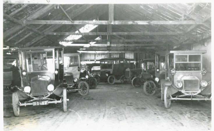 W R Tullock's Garage
