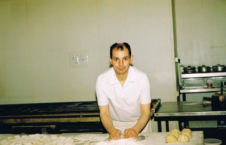 Mally Rorie working in Gardens Bakery