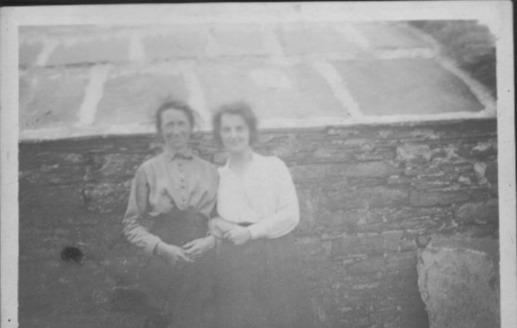 Annie Tulloch with her niece Kate Tulloch