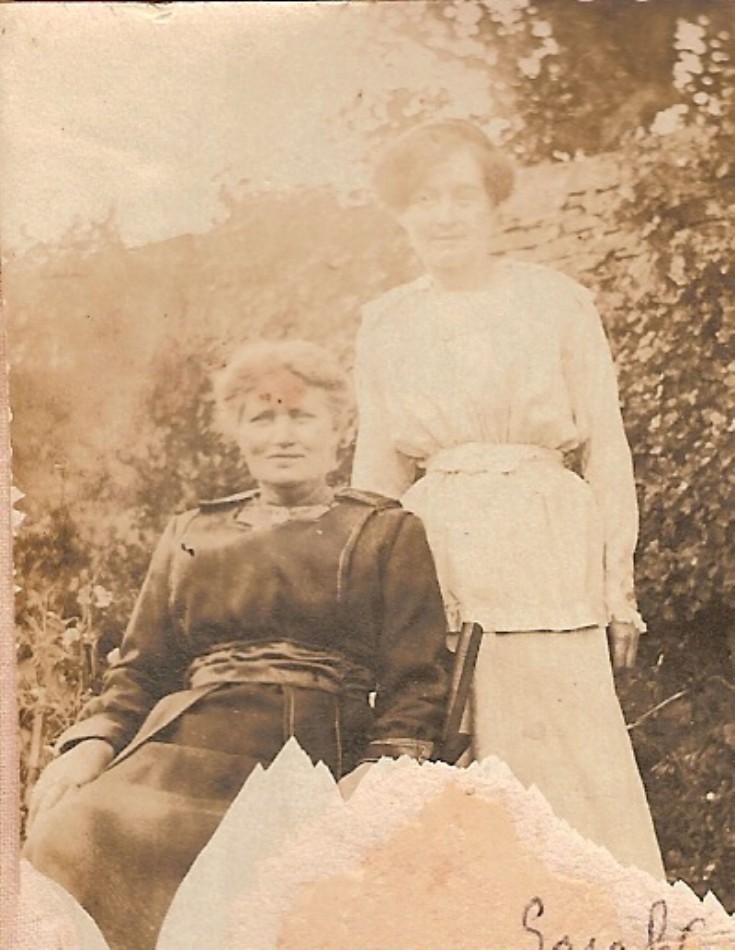 Sarah Tulloch of Twingness N. Ron