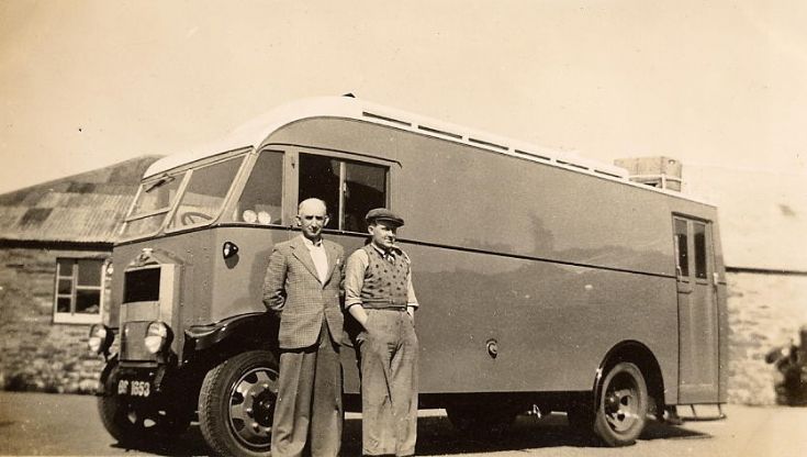 Harray Stores Shop Van
