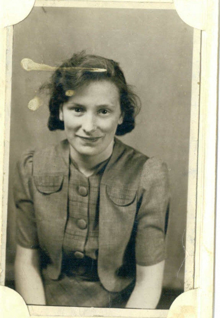 Lizzie Garson, (Holm?)