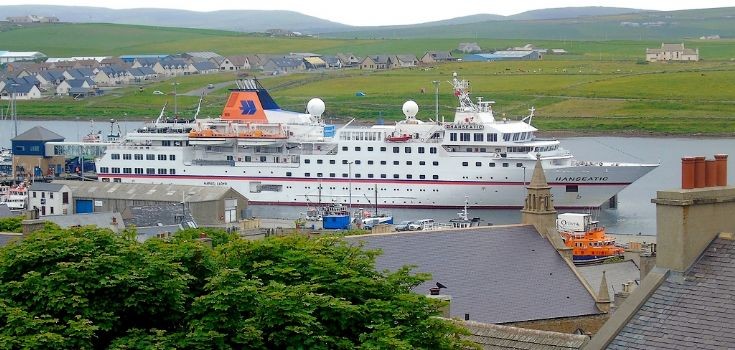 Hanseatic at Stromness North Pier