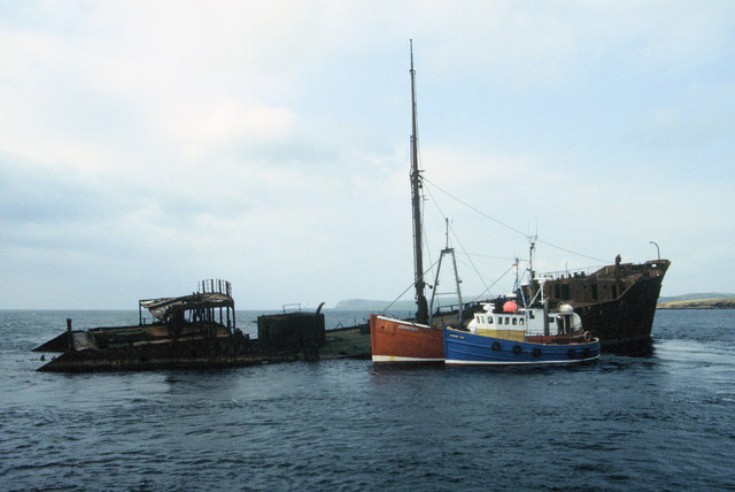 Diving boats alongside Inverlane