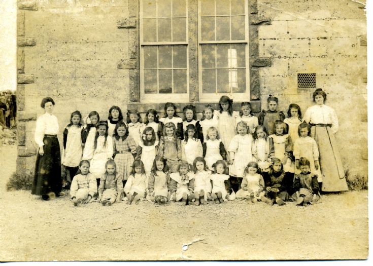 Deerness School - Girls Class 1910's