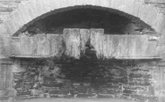 Earls Palace Straight Arch