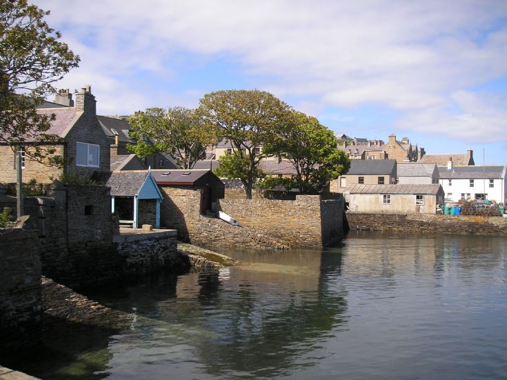 Stromness Houses Sur le Mer.