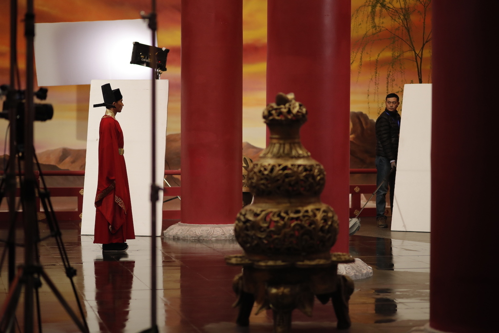Dawnbreaking mainfilminglocation actor lv yulai