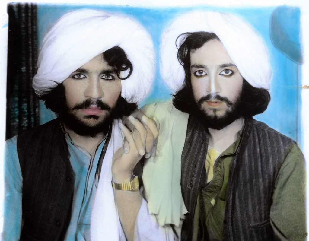 3. thomas dworzak taliban portrait. kandahar afghanistan. 2002