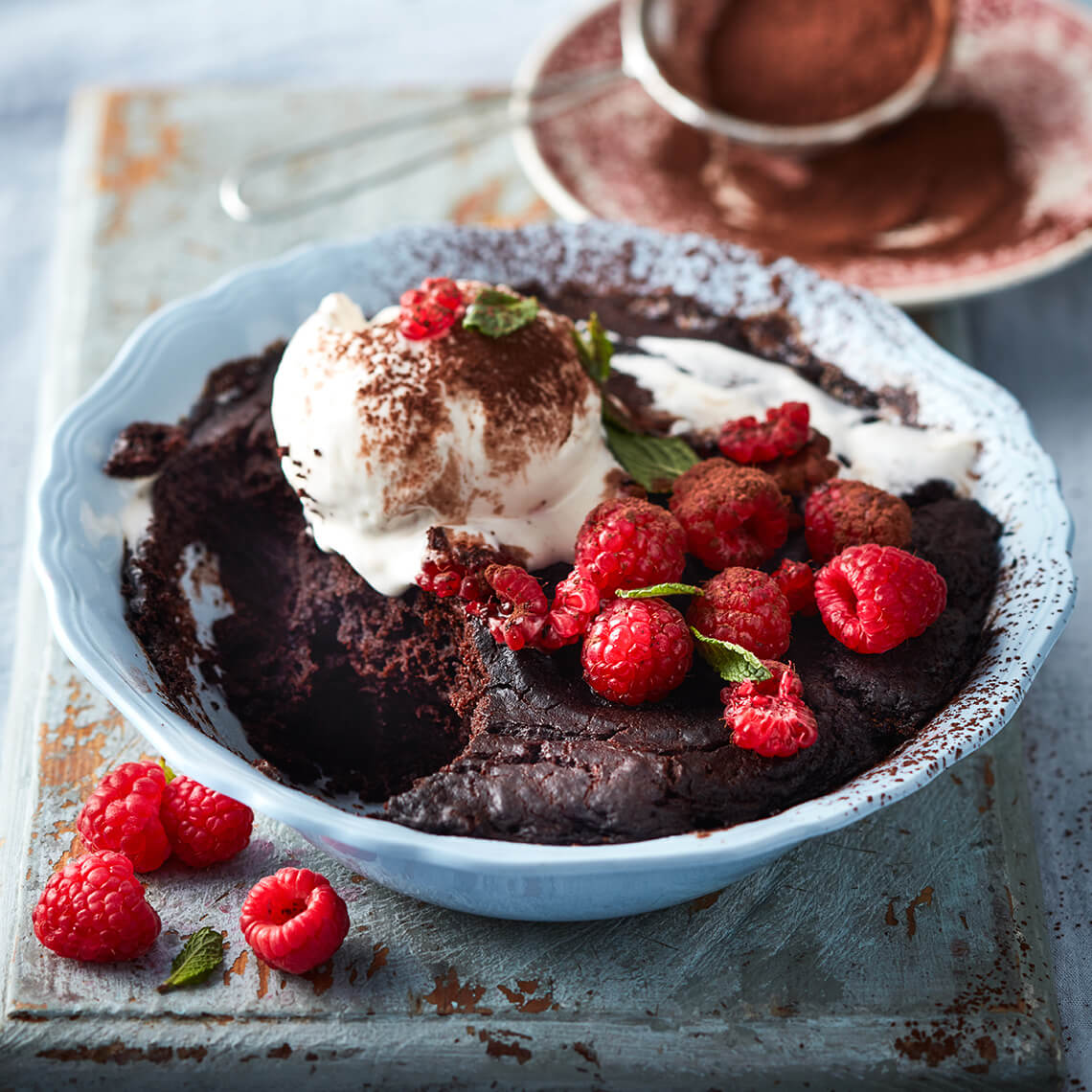 Espresso saucy chocolate pudding