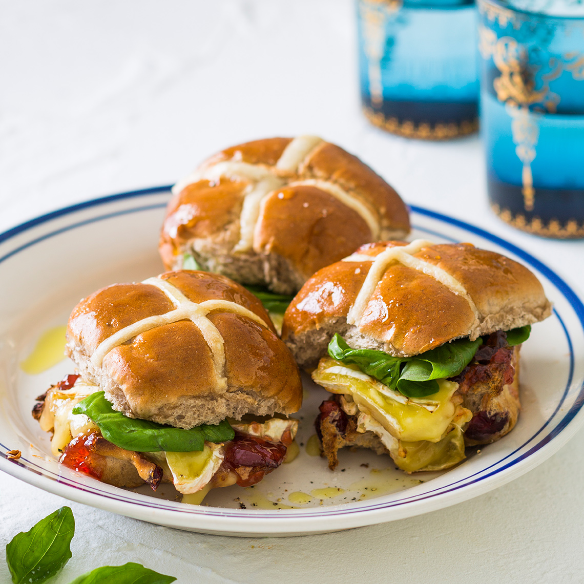 Cranberry and brie buns