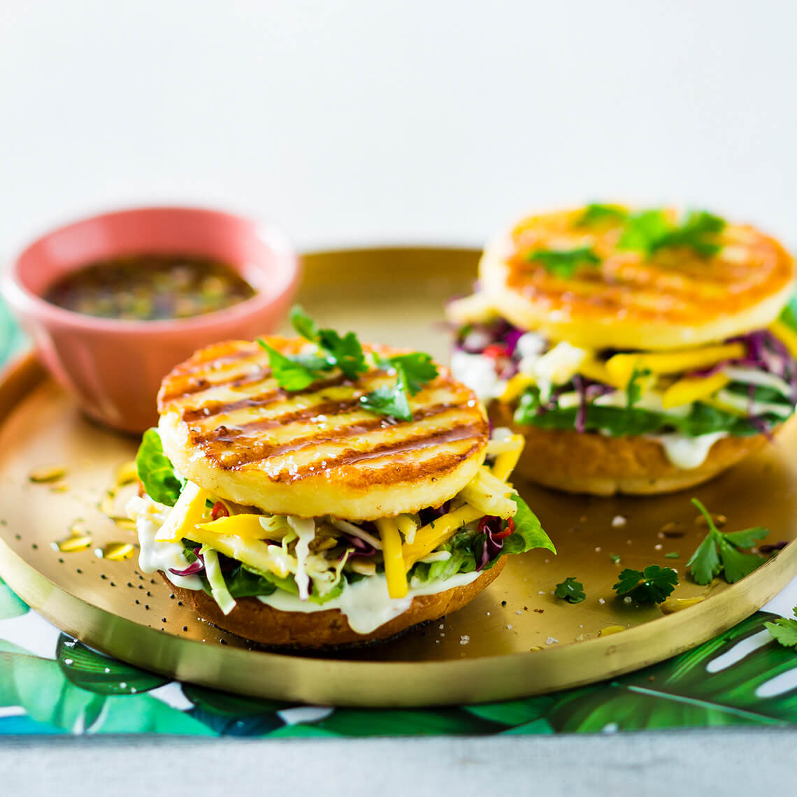 Halloumi burgers with zingy slaw Recipes Pick n Pay